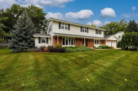 9680 Vincent Ave S, Bloomington, MN 55431