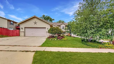 4837 Opal Ln NW, Rochester, MN 55901