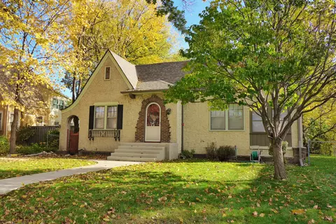 1018 Russell Ave N, Minneapolis, MN 55411