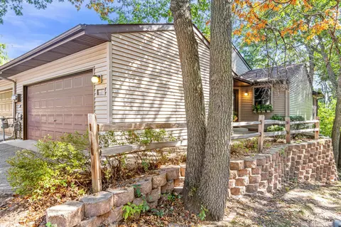 111 South Dr # B, Circle Pines, MN 55014