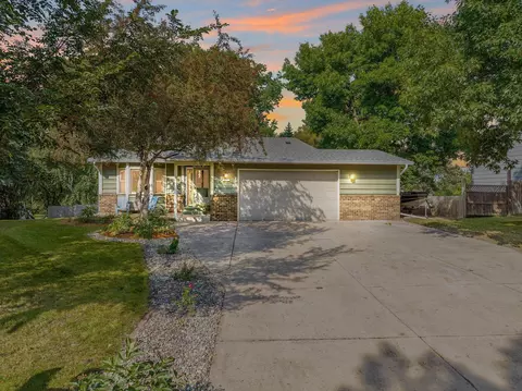 10780 Hummingbird St NW, Coon Rapids, MN 55433
