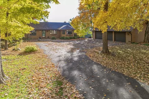50563 Shorewood Cir E, Rush City, MN 55069