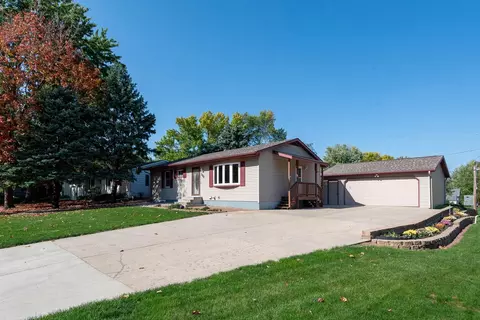 300 Blace Ave, Eagle Lake, MN 56024