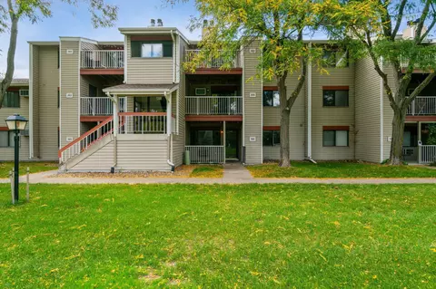 400 Shelard Pkwy #105, Saint Louis Park, MN 55426