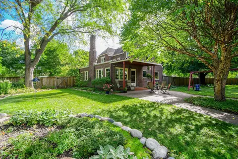 711 W Wheelock Pkwy, Saint Paul, MN 55117