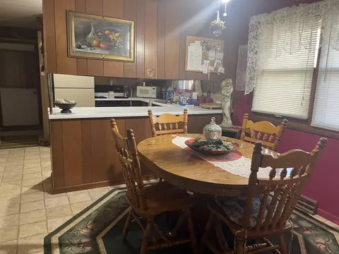135 5th St, Tracy, MN 56175 photo 3