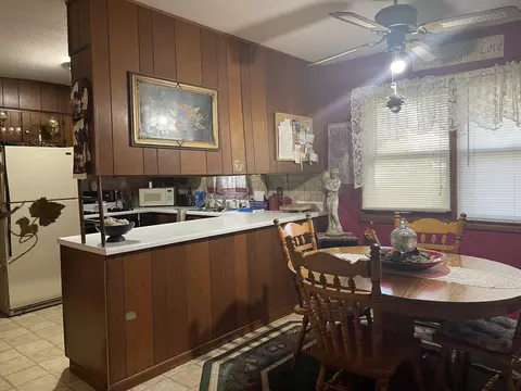 135 5th St, Tracy, MN 56175 photo 6