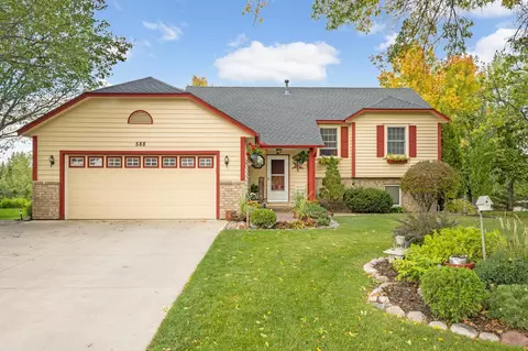 588 Innsbruck Dr, Chaska, MN 55318