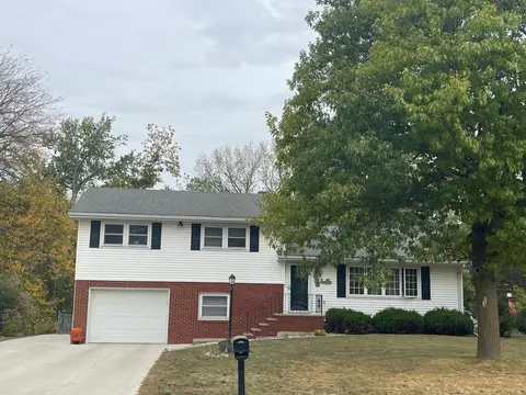 307 E Hollett St, Tracy, MN 56175