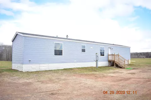 3177 Pokegama Creek Rd, Brook Park, MN 55007