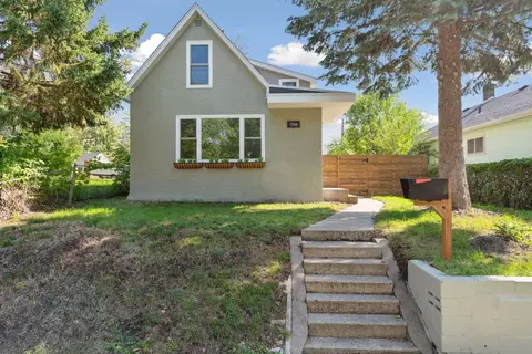 1066 Farrington St, Saint Paul, MN 55117