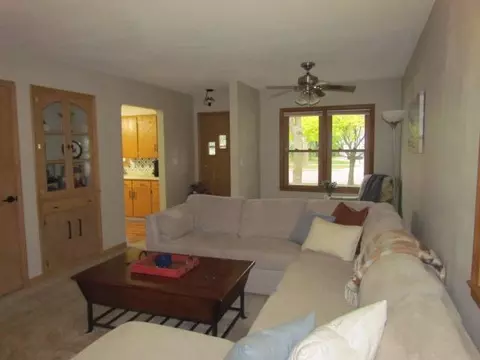 204 White St N, Comfrey, MN 56019 photo 3