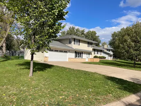 3364 Boone Cir N, New Hope, MN 55427
