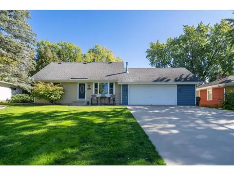 3544 Emerald Dr, White Bear Lake, MN 55110