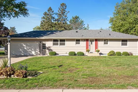 10300 Xerxes Ave S, Bloomington, MN 55431