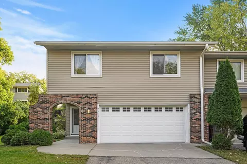 7355 Bagpipe Blvd, Eden Prairie, MN 55346