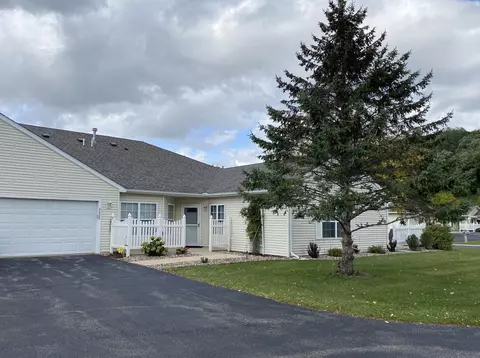 2822 Wellington Ln SW, Rochester, MN 55902