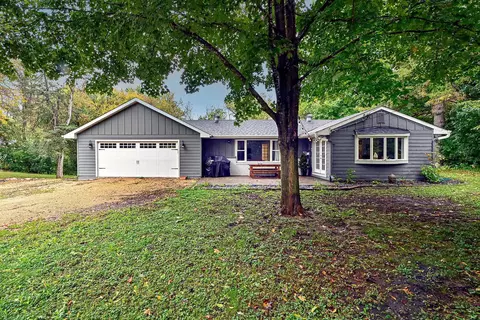 2982 Lake Shore Ave, Maple Plain, MN 55359