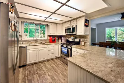 2982 Lake Shore Ave, Maple Plain, MN 55359 photo 8
