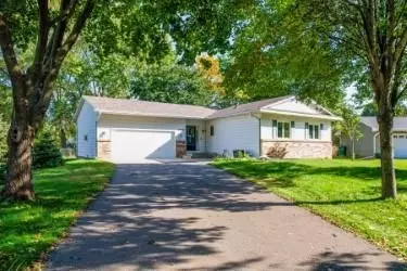 1370 104th Ln NW, Coon Rapids, MN 55433