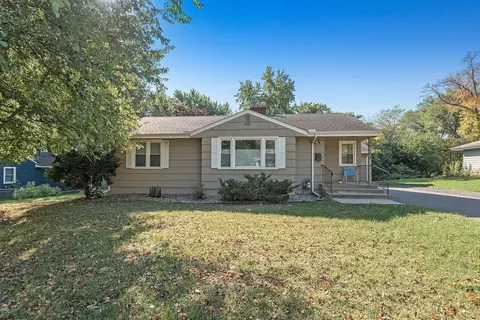 12103 Sunrise Ln, Minnetonka, MN 55343