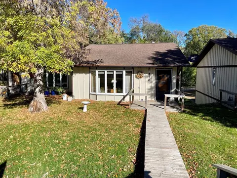 413 2nd Ave SE, Pelican Rapids, MN 56572
