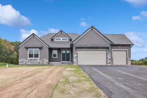 36120 Blackfoot St NW, Cambridge, MN 55008