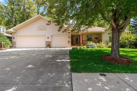 1447 18th Ave NW, Faribault, MN 55021 photo 2