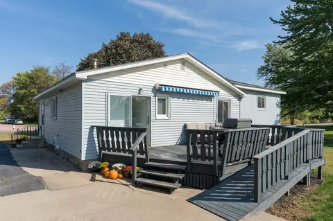 1124 1st Ave S, Saint James, MN 56081