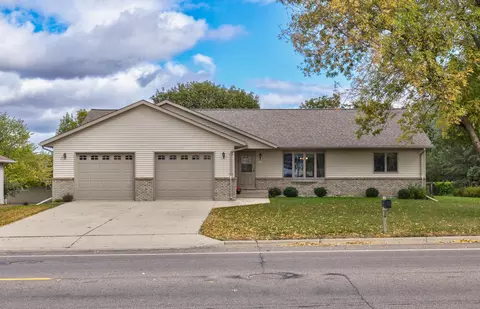 403 S Bruce St, Marshall, MN 56258