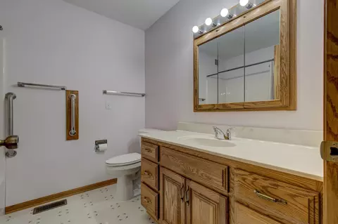 403 S Bruce St, Marshall, MN 56258 photo 19