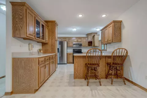 403 S Bruce St, Marshall, MN 56258 photo 8