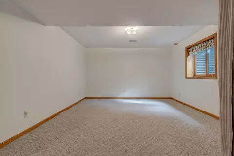 403 S Bruce St, Marshall, MN 56258 photo 26