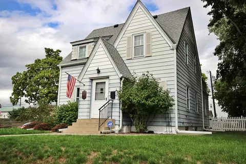 1001 Cook Ave E, Saint Paul, MN 55106