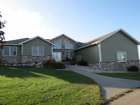 1013 Adam Ave, Montevideo, MN 56265