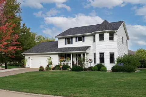 418 N Hill St, La Crescent, MN 55947