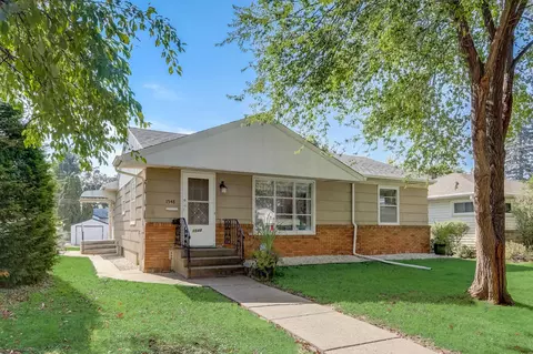 1548 Montana Ave E, Saint Paul, MN 55106