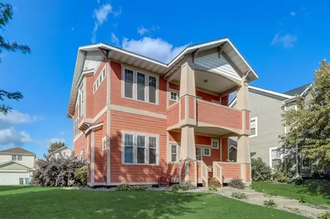 905 Van White Memorial Blvd, Minneapolis, MN 55411