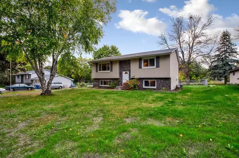 3816 Keri Ann Ln, White Bear Lake, MN 55110