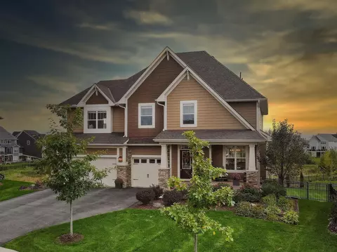 4404 Millstone Ct, Chaska, MN 55318