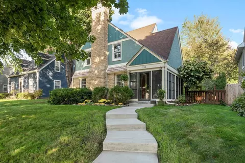 732 Syndicate St S, Saint Paul, MN 55116