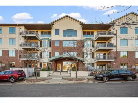 5275 Grandview Sq #3210, Edina, MN 55436