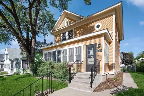 983 Hudson Rd, Saint Paul, MN 55106
