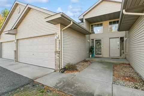 9220 Orchard Ln, Monticello, MN 55362