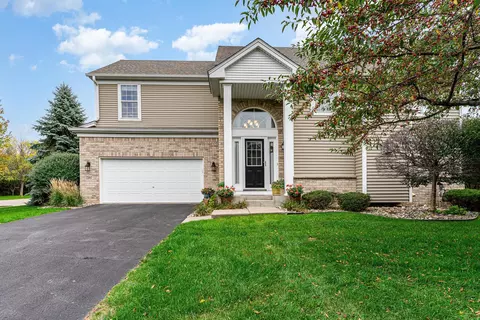 7207 Arthur Dr, Woodbury, MN 55125