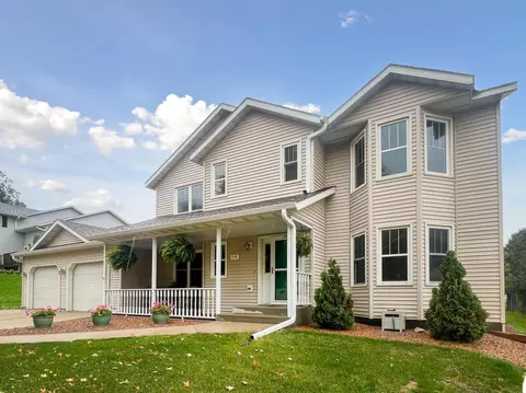 1149 Barney St, Owatonna, MN 55060