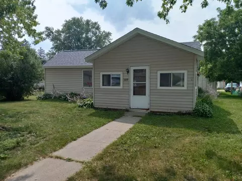 309 S Chase St, Houston, MN 55943
