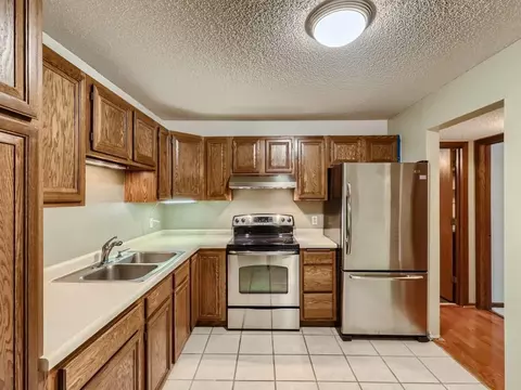 10600 43rd Ave N #110, Plymouth, MN 55442