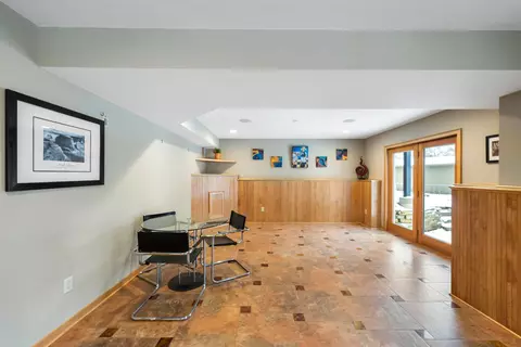 10037 Upton Rd, Bloomington, MN 55431 photo 24