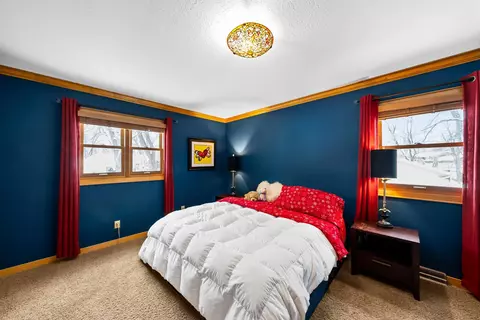 10037 Upton Rd, Bloomington, MN 55431 photo 17